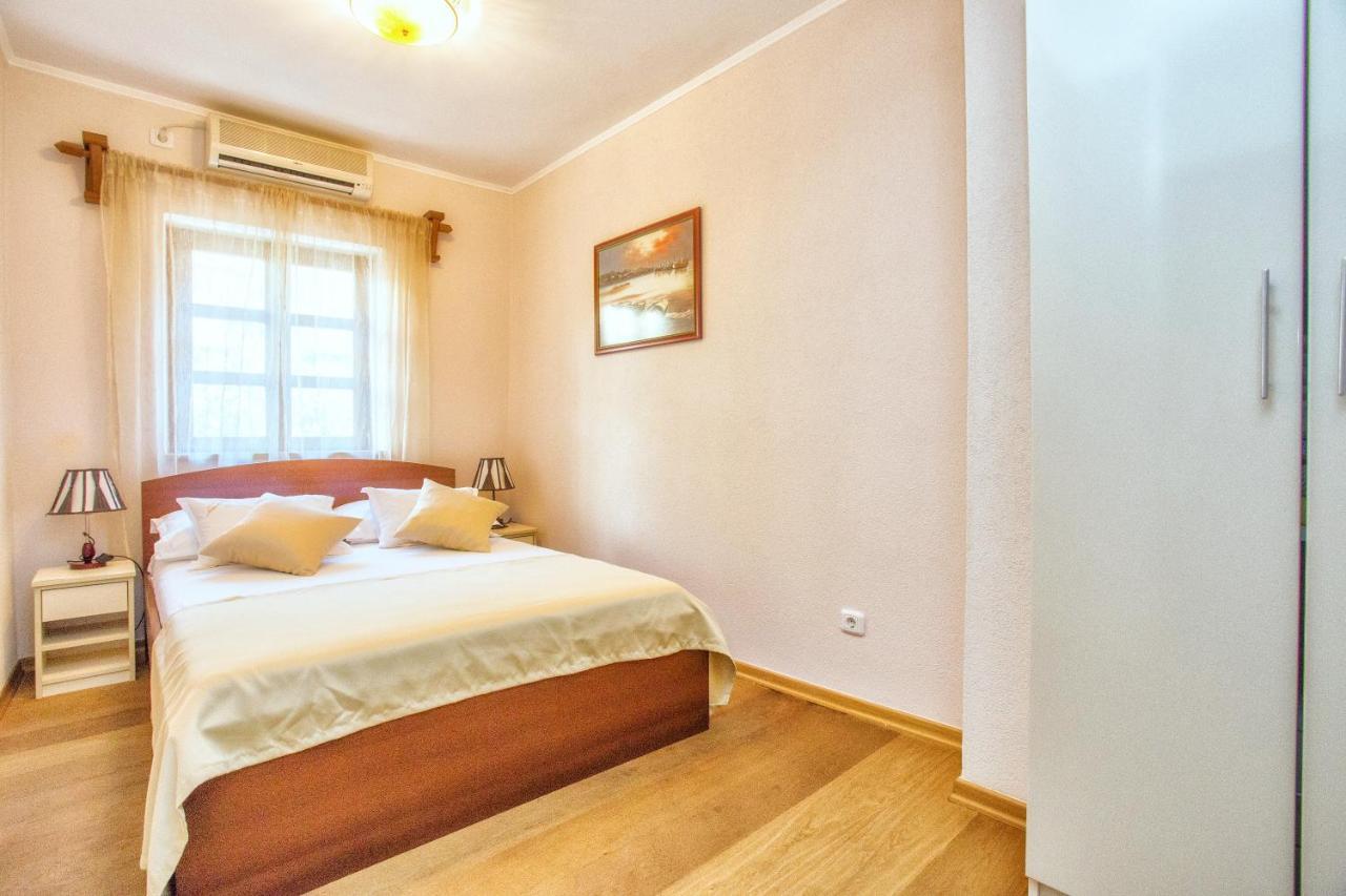 Hotel Admiral Perast Bagian luar foto